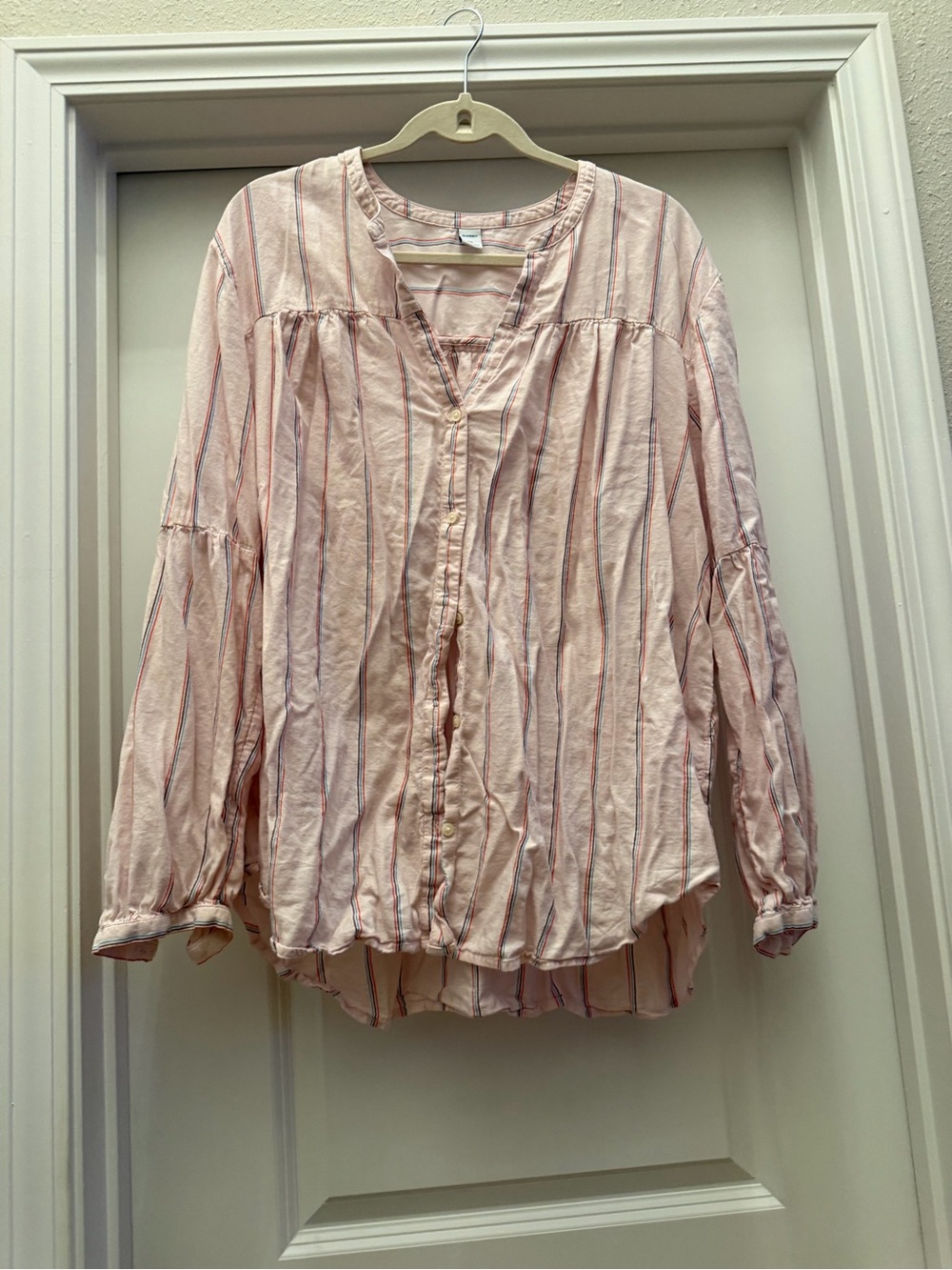 Old Navy Light Pink Striped Button-Down Blouse
